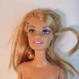 Barbie Fashionistas Summer Barbie hinged hips and arms at shoulders blonde